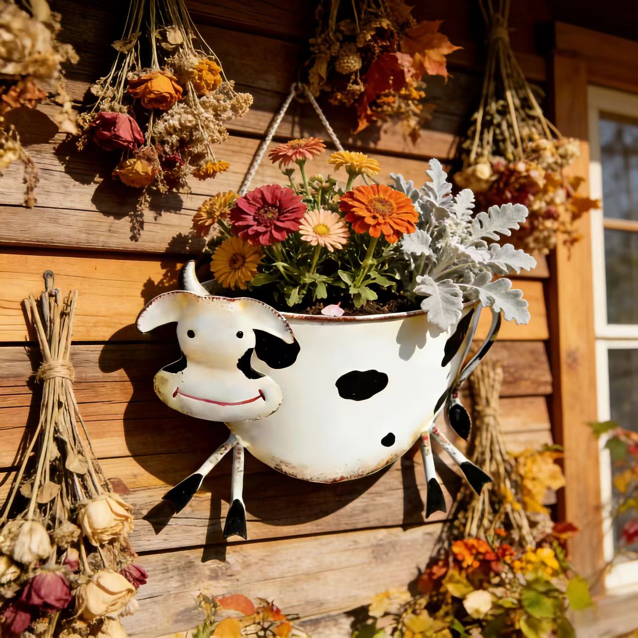 Farm Animal Metal Wall Planter, Cow Pig Rooster Shaped Hanging Flower Pot