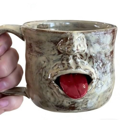 Shaking Tongue Classic Cup