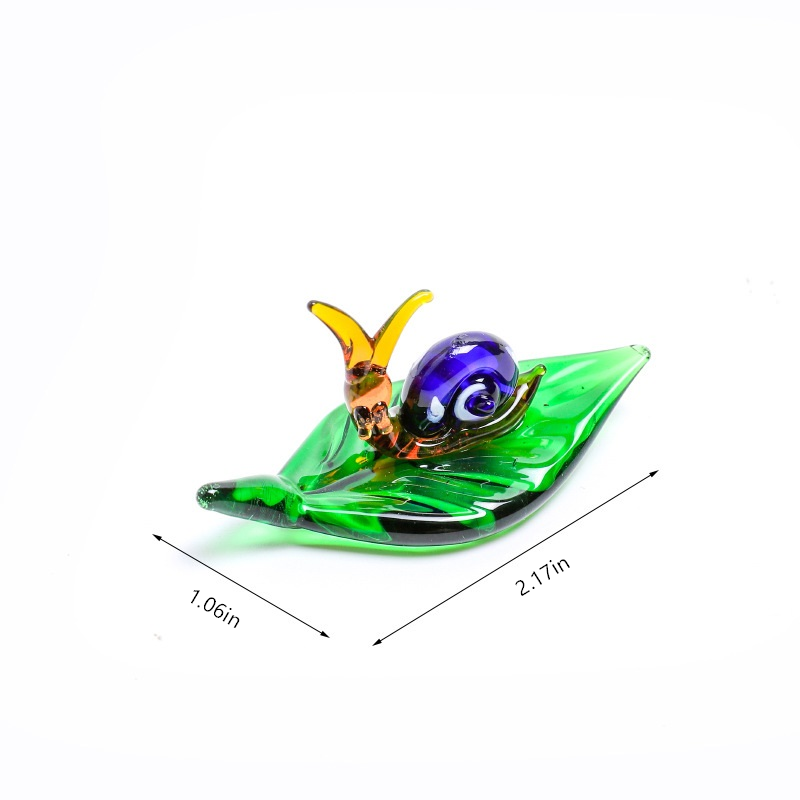 🔥Handmade Glass Insect Figurines on Leaf Base - Cute Mini Decor, Perfect Gift for Nature Lovers